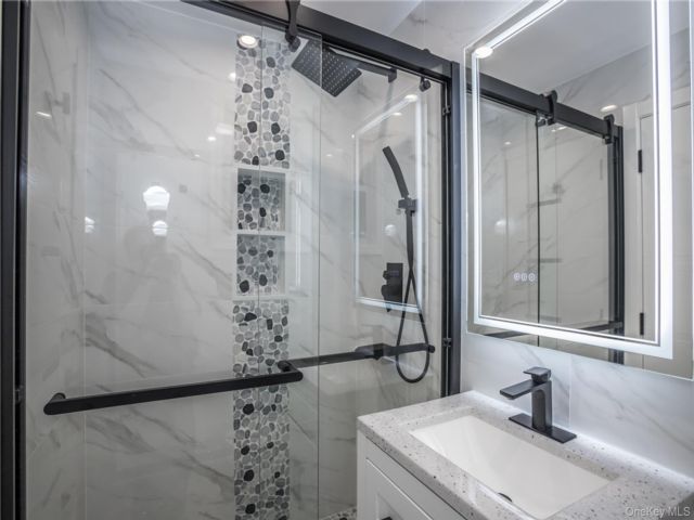 [Glendale Real Estate, listing number 7307382]