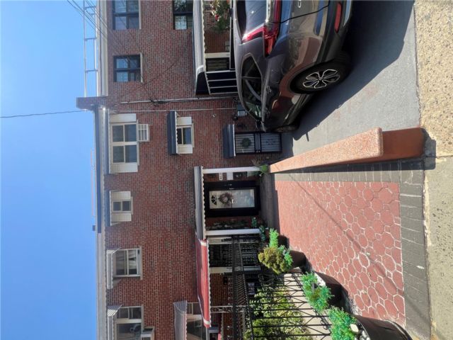 [Wakefield Real Estate, listing number 7307765]