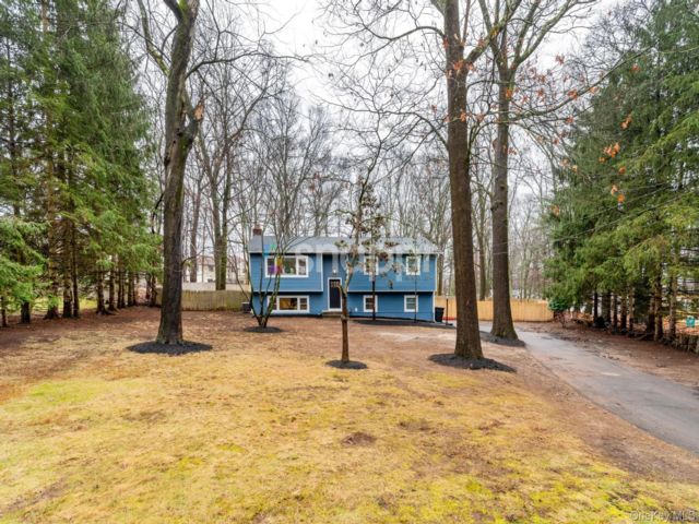  5 BR,  3.00 BTH &nbsp;Hi ranch style home in Suffern