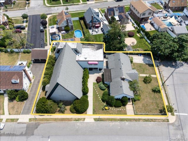 Studio,  0.00 BTH &nbsp;Commercial style home in Valley Stream