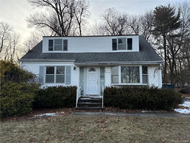  5 BR,  2.00 BTH &nbsp;Cape cod style home in Pearl River