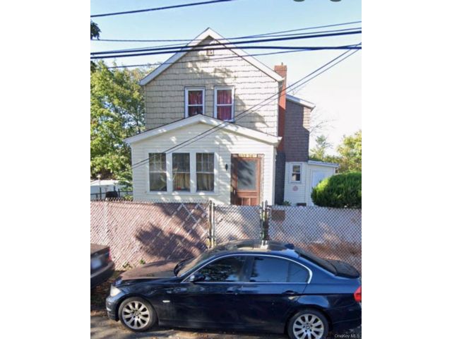 Studio,  0.00 BTH &nbsp;Commercial style home in Jamaica