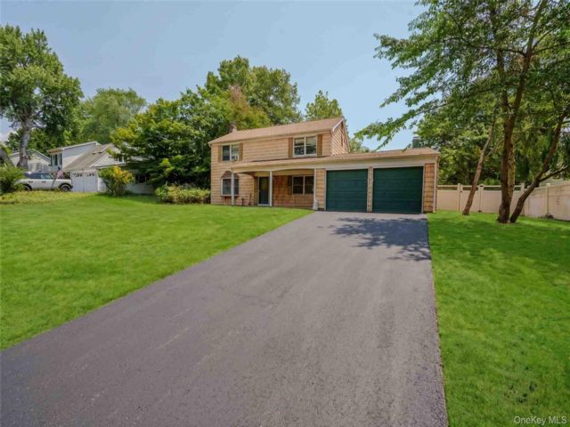 [Stony Brook Real Estate, listing number 7308358]