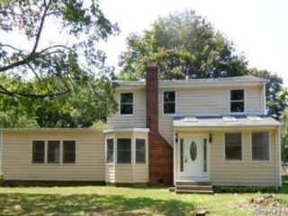  4 BR,  3.00 BTH &nbsp;Colonial style home in Miller Place