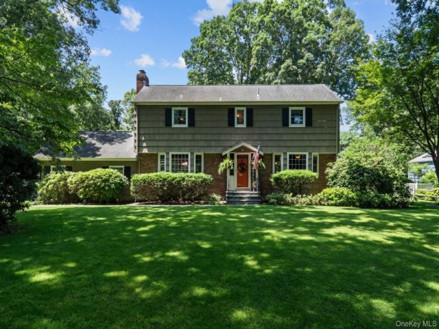 [East Setauket Real Estate, listing number 7308423]