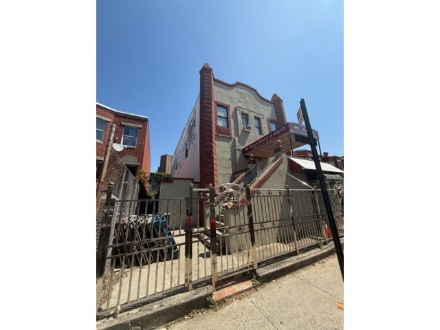 Studio,  0.00 BTH &nbsp;House style home in Brownsville