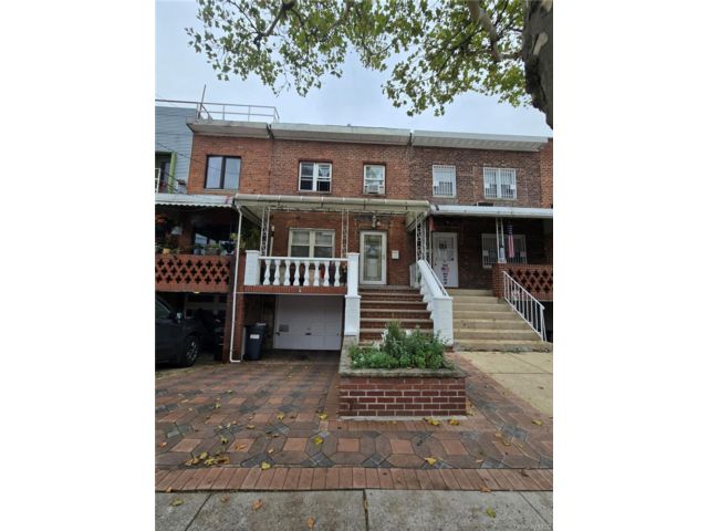  3 BR,  1.00 BTH &nbsp;Other style home in Ridgewood
