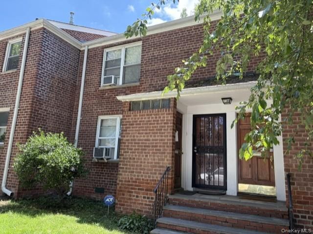  1 BR,  1.00 BTH &nbsp;Other style home in Flushing