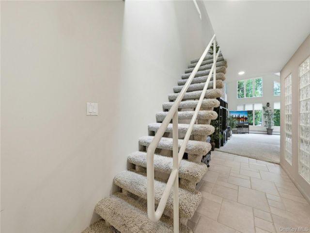 [PHOTO]