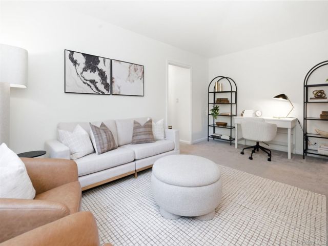 [White Plains Real Estate, listing number 7308877]