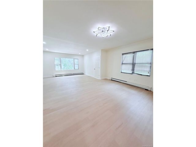  4 BR,  2.00 BTH &nbsp;Other style home in Mount Vernon