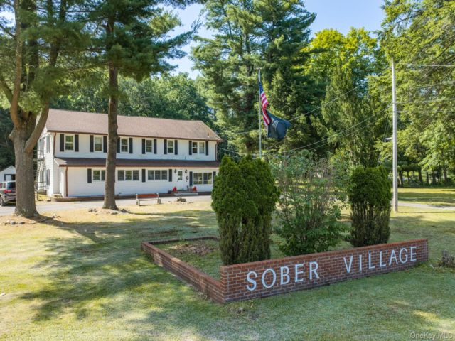 Studio,  0.00 BTH &nbsp;House style home in Port Jervis