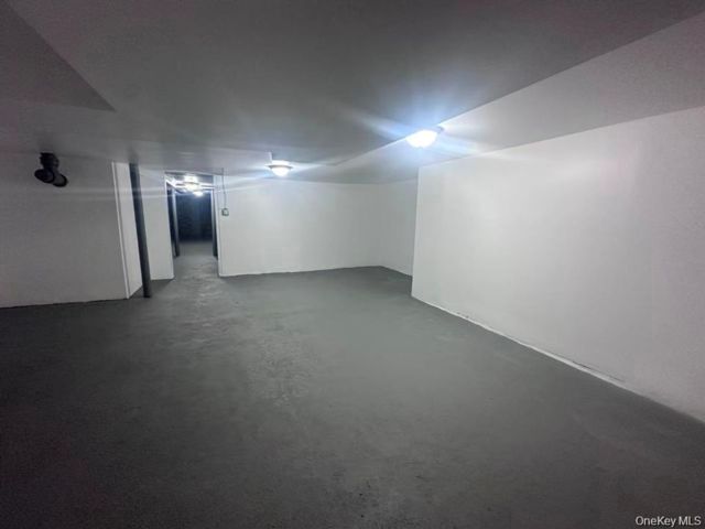 [PHOTO]
