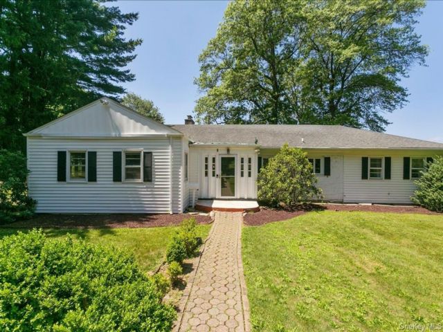 [White Plains Real Estate, listing number 7309077]