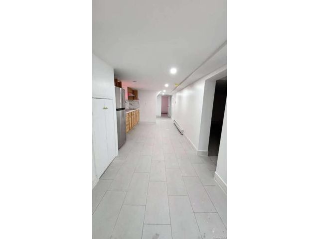  3 BR,  2.00 BTH &nbsp;Other style home in College Point