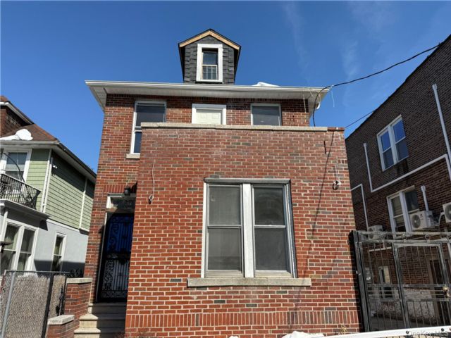  2 BR,  1.00 BTH &nbsp;A-frame style home in Wakefield