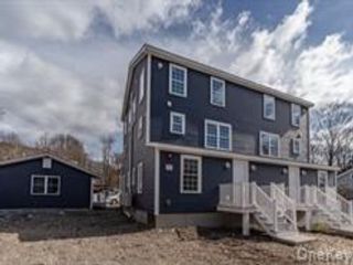[Highland Real Estate, listing number 7309249]