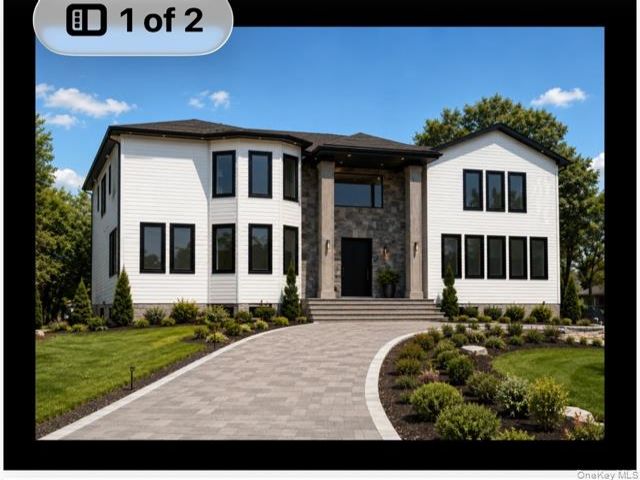  5 BR,  6.00 BTH &nbsp;Colonial style home in Melville