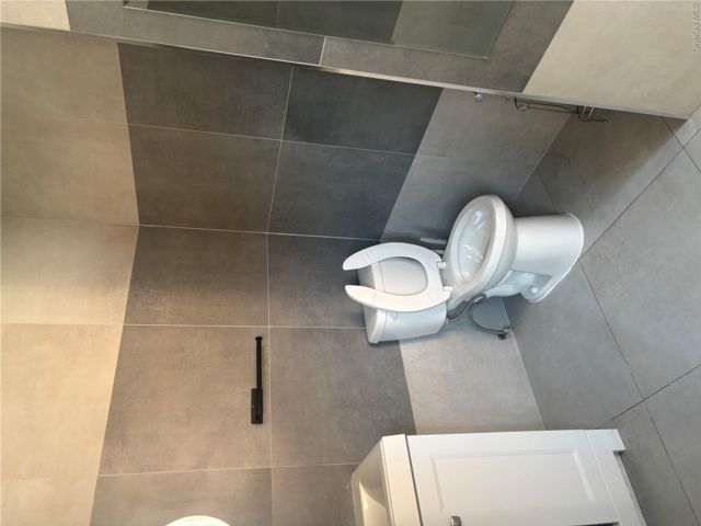 [PHOTO]