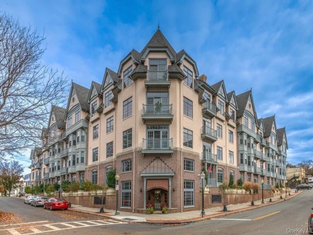  2 BR,  2.00 BTH &nbsp;Other style home in Pelham