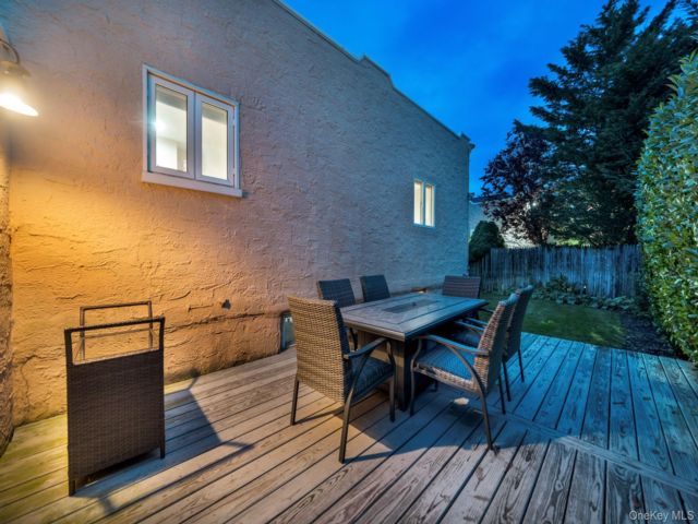 [PHOTO]
