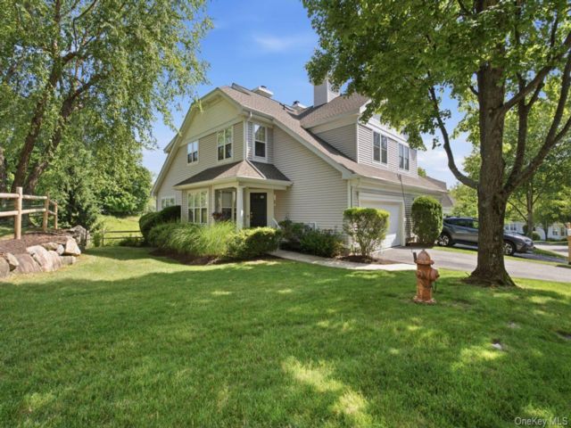  3 BR,  3.00 BTH &nbsp;Condo style home in Peekskill