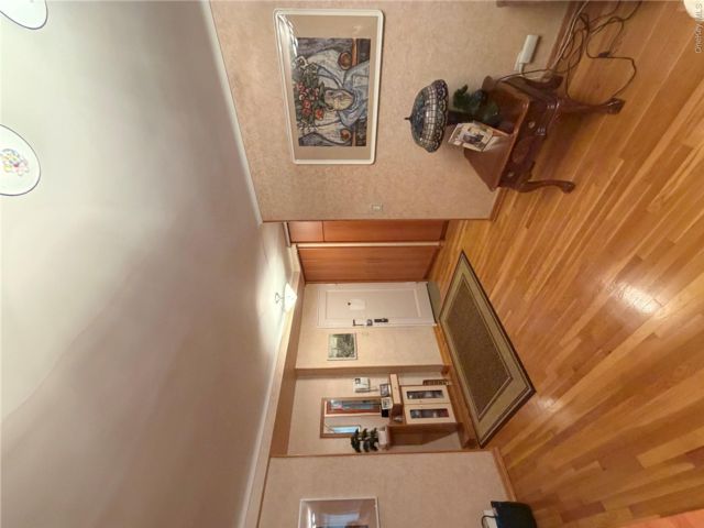 [PHOTO]