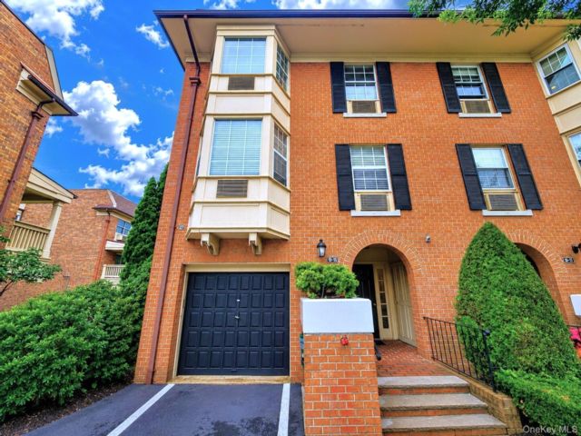[Bayside Real Estate, listing number 7310041]