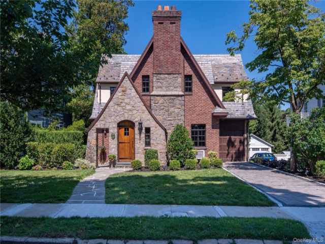 [Tuckahoe Real Estate, listing number 7310053]
