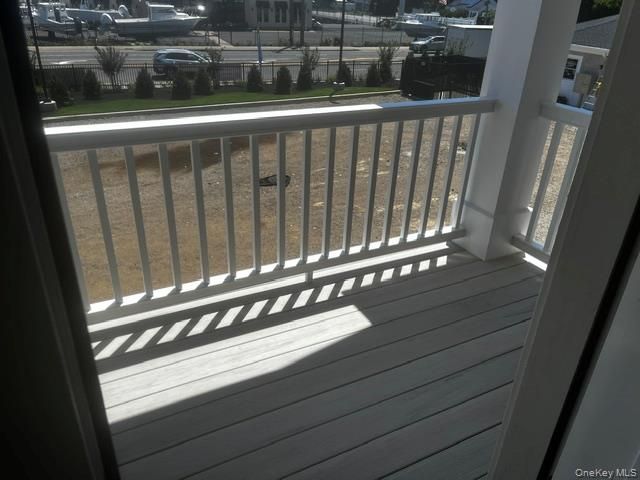 [PHOTO]