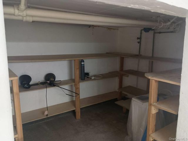 [PHOTO]