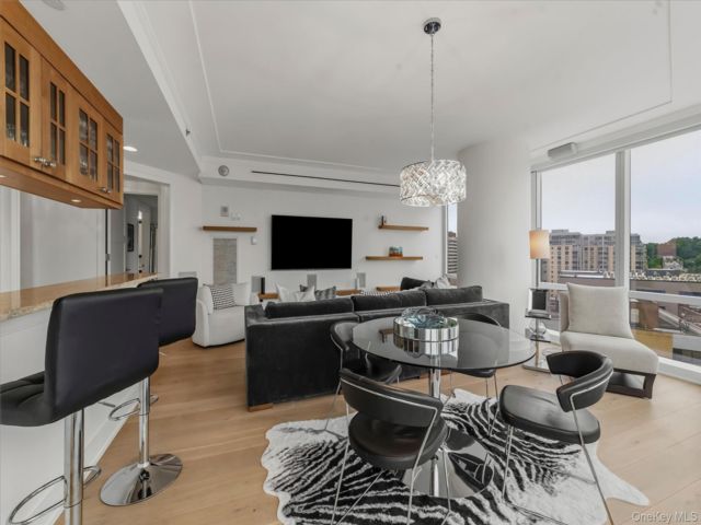 [White Plains Real Estate, listing number 7310198]