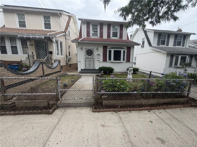 [Wakefield Real Estate, listing number 7310229]