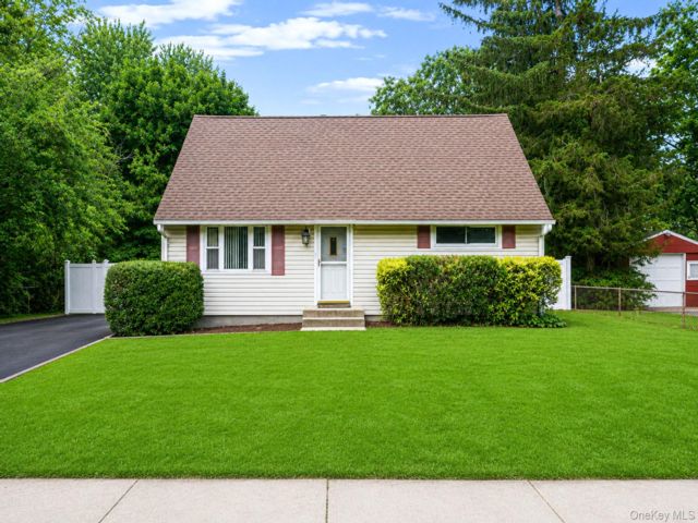 [Selden Real Estate, listing number 7310288]