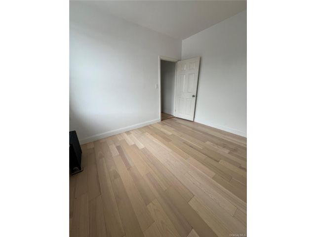 [PHOTO]