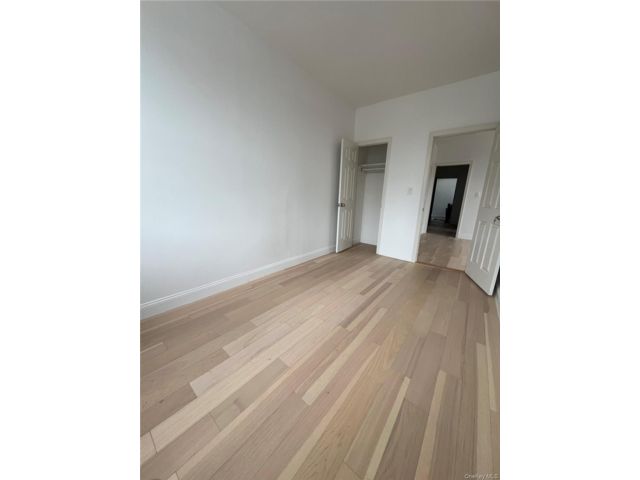 [PHOTO]