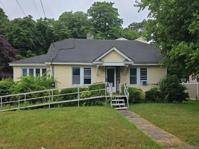 [PHOTO]
