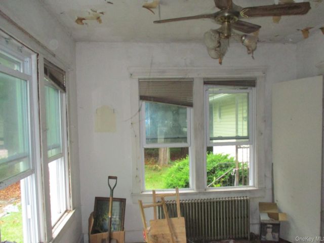[PHOTO]