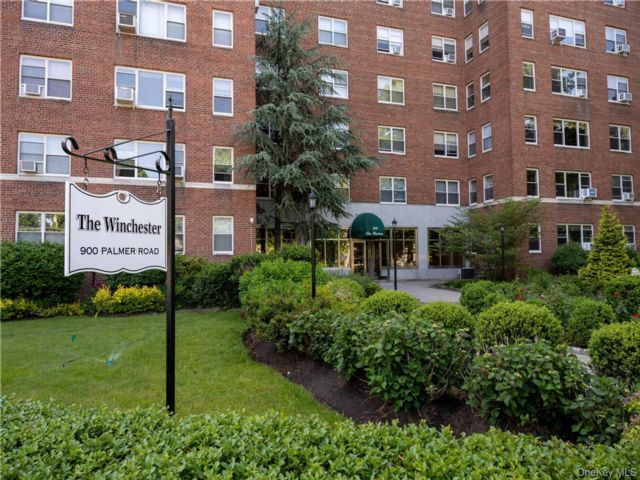 [Bronxville Real Estate, listing number 7310672]