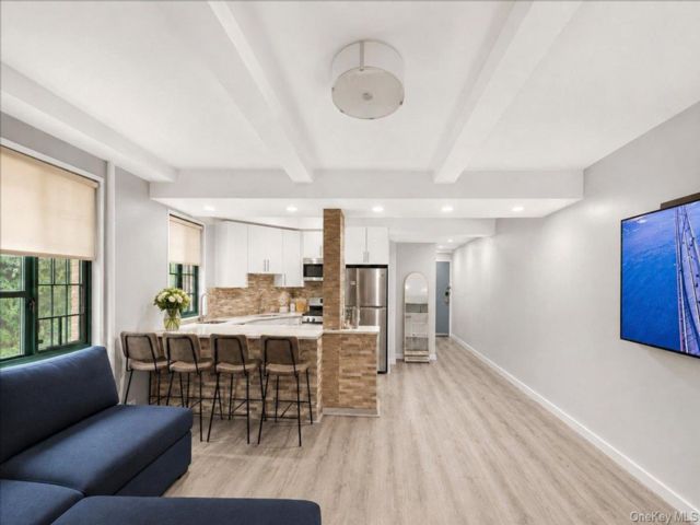 [Parkchester Real Estate, listing number 7310679]