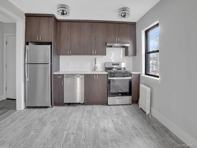 2 BR,  1.00 BTH &nbsp;Other style home in Hempstead