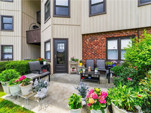 [Yorktown Heights Real Estate, listing number 7311019]