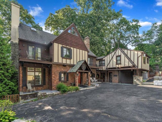  5 BR,  5.00 BTH &nbsp;Tudor style home in Ossining