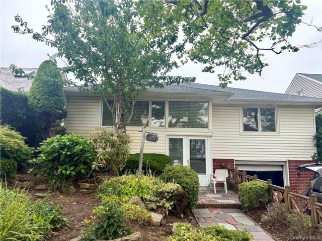 [Long Beach Real Estate, listing number 7311082]