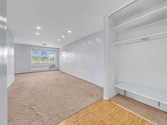 [Howard Beach Real Estate, listing number 7311471]