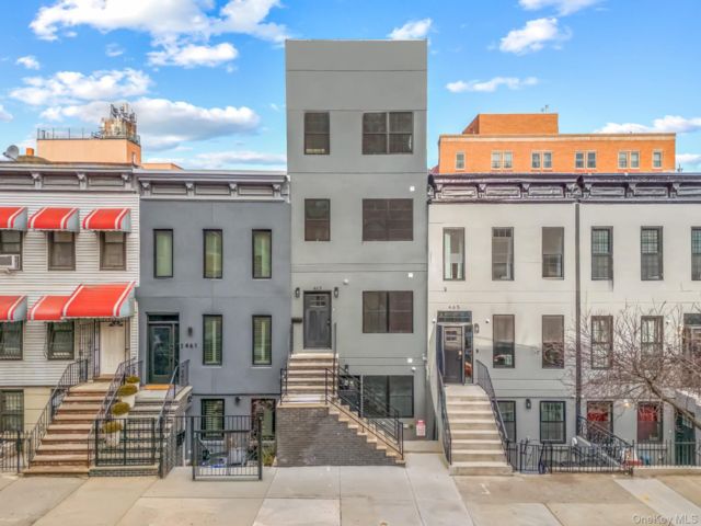  6 BR,  7.00 BTH &nbsp;House style home in Mott Haven