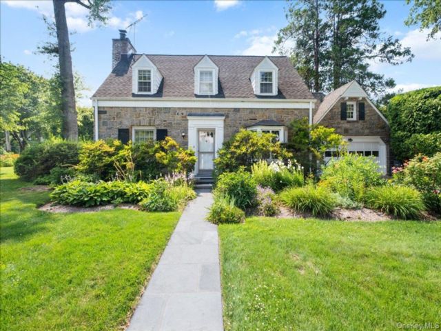 [White Plains Real Estate, listing number 7311881]