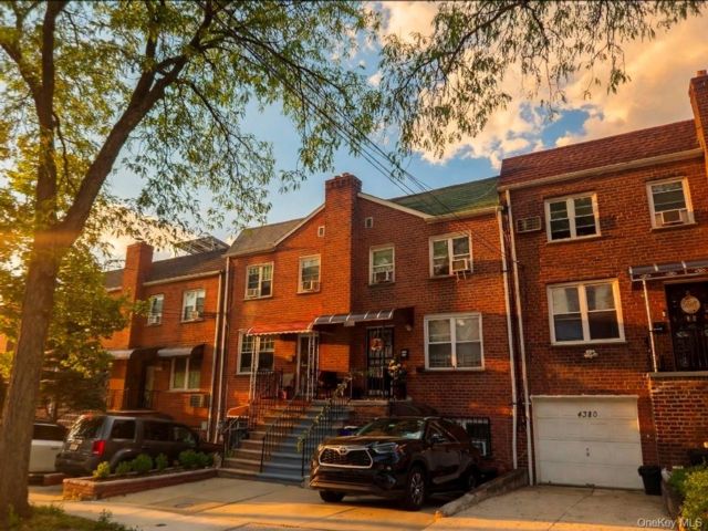 [Wakefield Real Estate, listing number 7311893]
