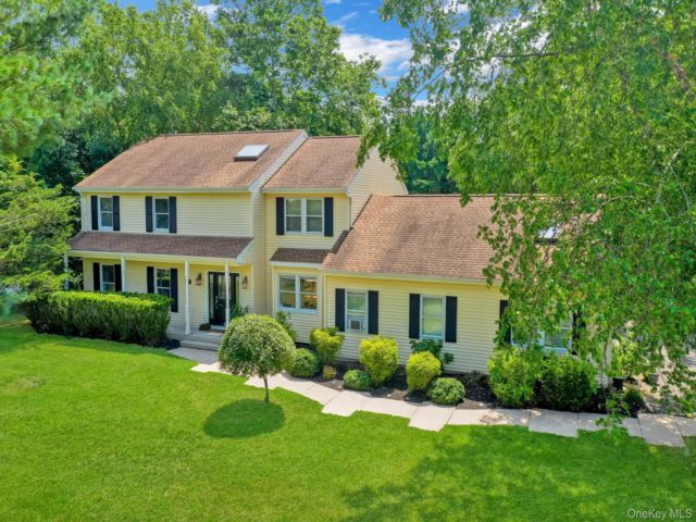 [Wading River Real Estate, listing number 7312019]