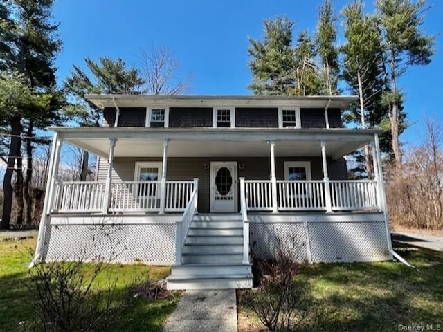  3 BR,  2.00 BTH &nbsp;Colonial style home in Cortlandt Manor